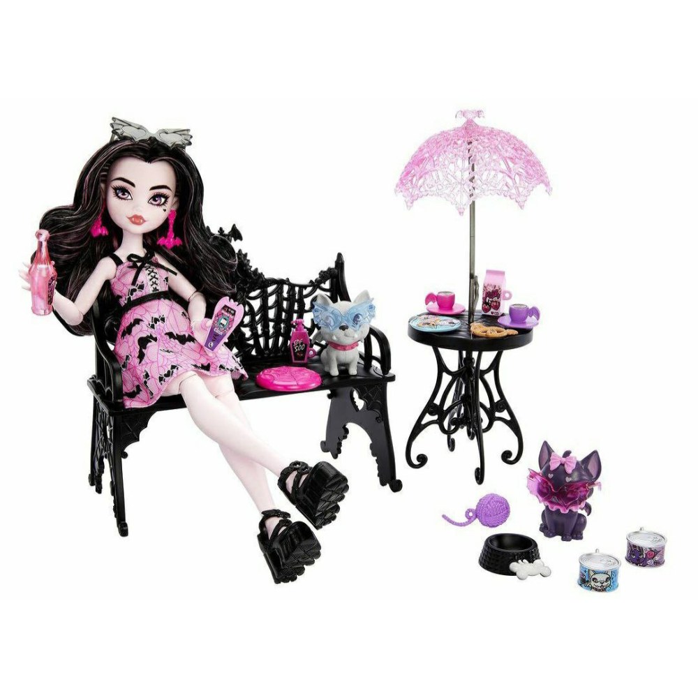 Draculaura